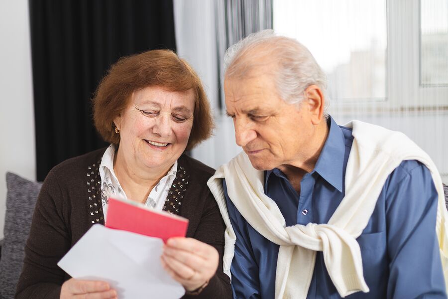 Write Letters to Elderly Loved Ones When You Can’t Be With Them
